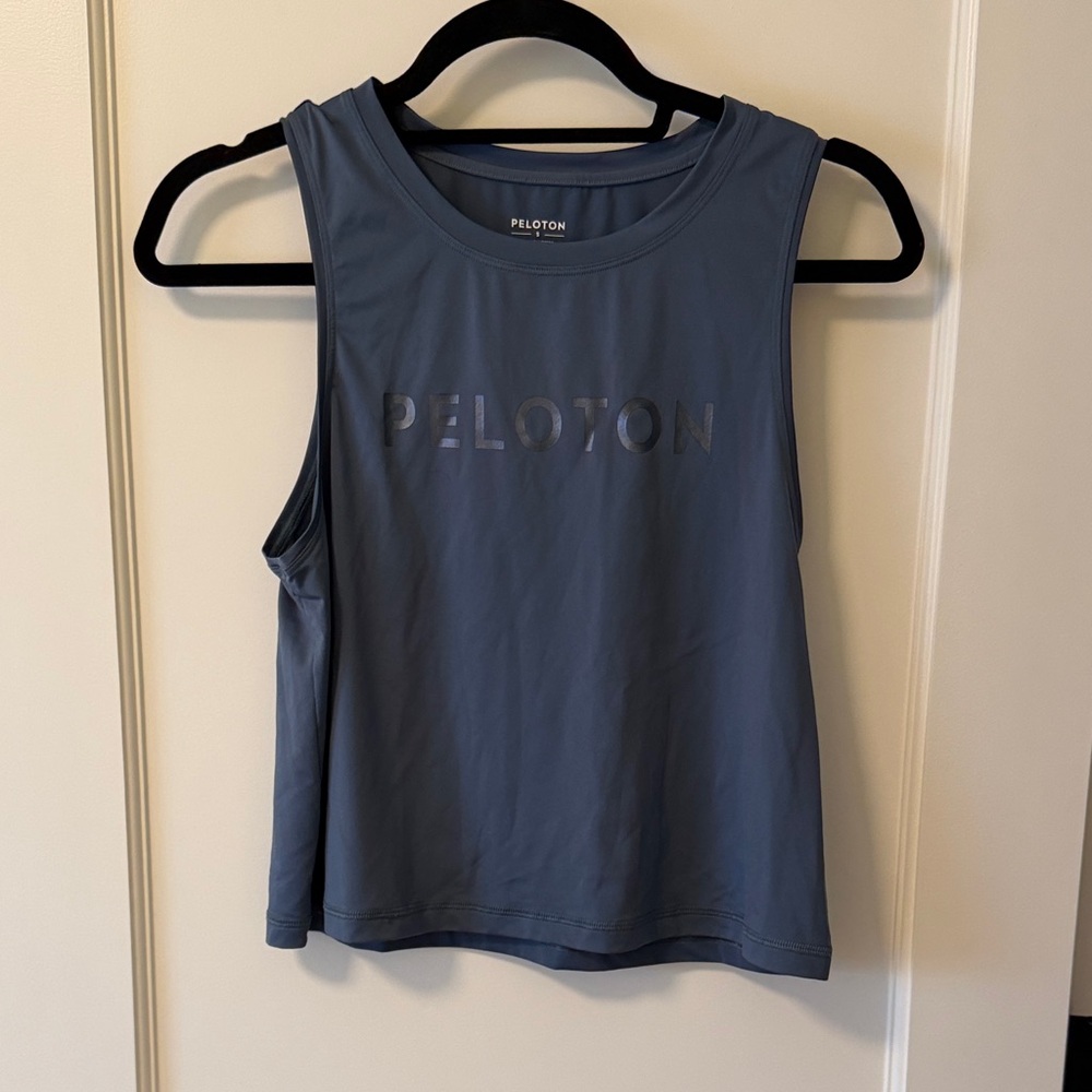 Peloton Women's Navy Muscle Tee